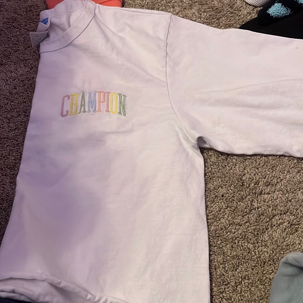 cropped champion shirt